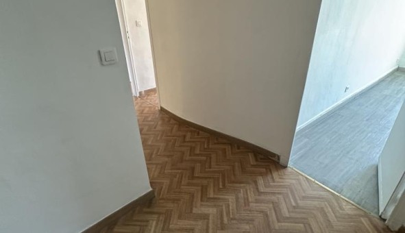 Logement tudiant T3 à Marseille 11me arrondissement (13011)
