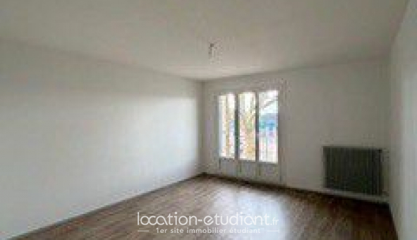 Logement �tudiant T3 &agrave; Marseilles l�s Aubigny (18320)