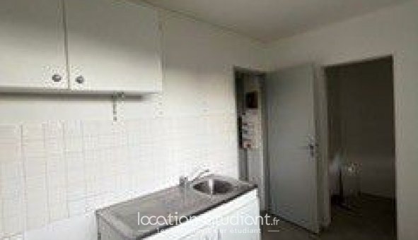 Logement �tudiant T3 &agrave; Marseilles l�s Aubigny (18320)