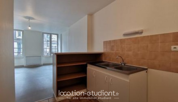 Logement tudiant Location T3 Vide Mauriac (15200)