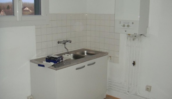Logement tudiant Location T3 Vide Mry sur Cher (18100)