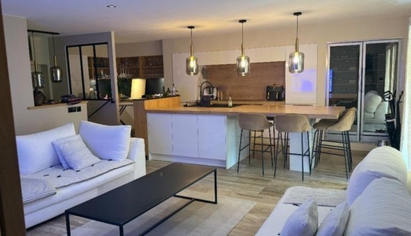 Logement �tudiant T3 &agrave; Moll�g�s (13940)