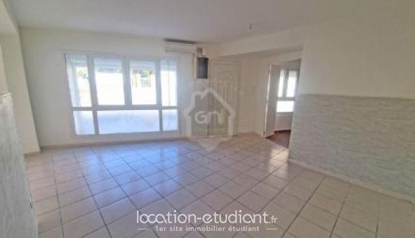 Logement tudiant T3 à Mondragon (84430)