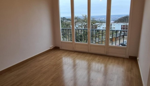 Logement tudiant Location T3 Vide Mont Saint Aignan (76130)