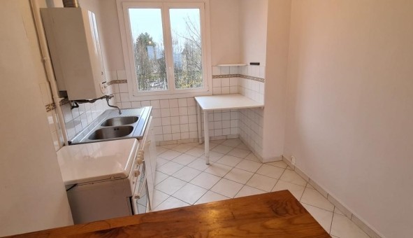Logement tudiant T3 à Mont Saint Aignan (76130)