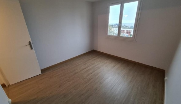 Logement tudiant T3 à Mont Saint Aignan (76130)