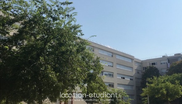 Logement �tudiant T3 &agrave; Mont�limar (26200)