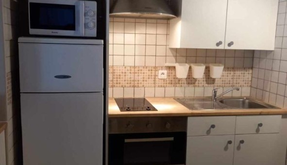 Logement tudiant T3 à Montfaucon (30150)