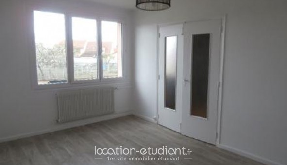 Logement tudiant T3 à Montluon (03100)