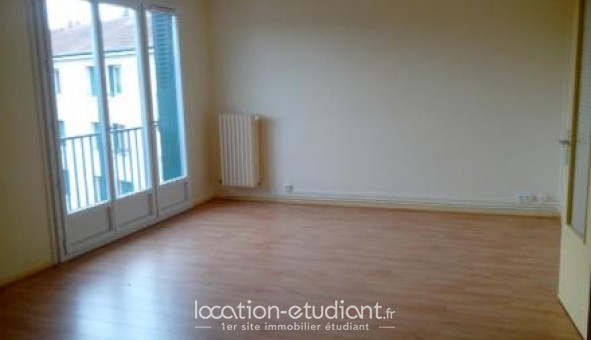 Logement tudiant T3 à Montluon (03100)