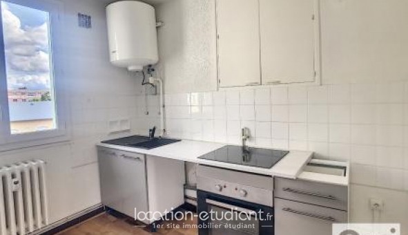 Logement tudiant T3 à Montluon (03100)