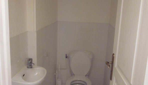 Logement tudiant T3 à Montluon (03100)