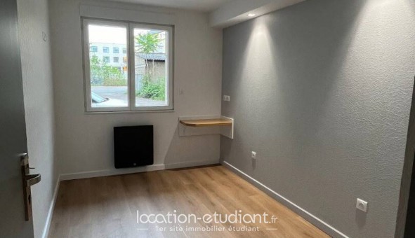 Logement tudiant T3 à Montluon (03100)