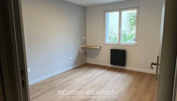 Logement tudiant T3 à Montluon (03100)