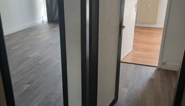 Logement tudiant Location T3 Vide Montluon (03100)
