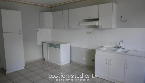 Logement étudiant T3 à Montréal la Cluse (01460)