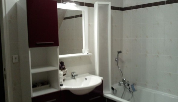 Logement �tudiant T3 &agrave; Montr�court (59227)