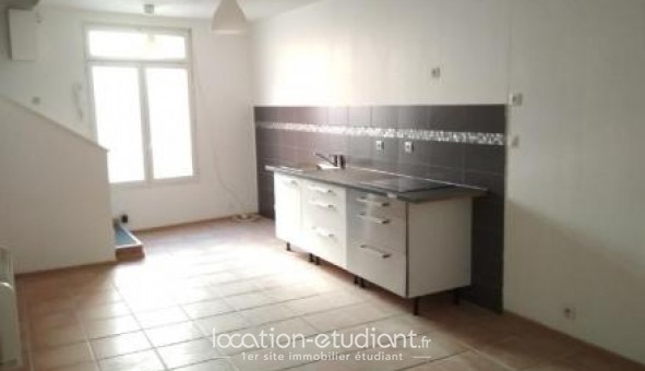 Logement tudiant T3 à Nans les Pins (83860)