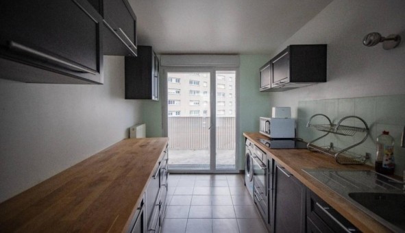 Logement tudiant T3 à Nanterre (92000)