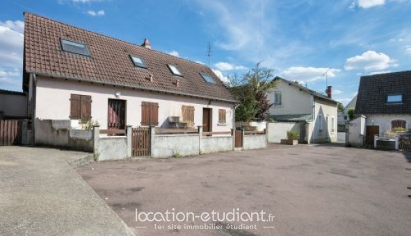 Logement tudiant T3 à Nrondes (18350)