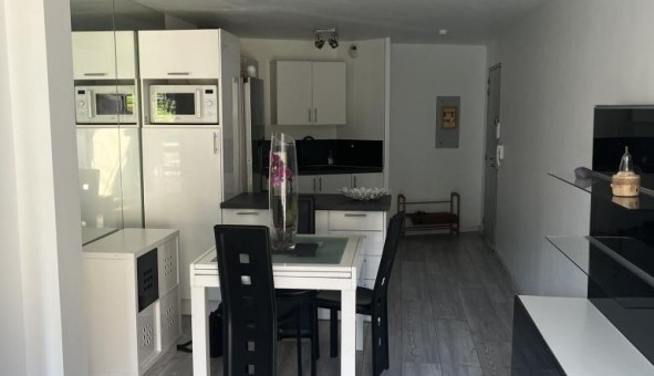 Logement tudiant T3 à Nice (06100)