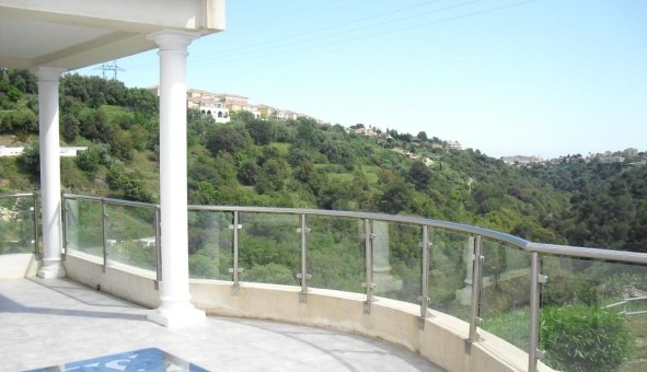 Logement tudiant T3 à Nice (06100)