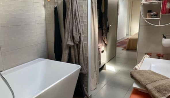 Logement tudiant T3 à Nmes (30000)