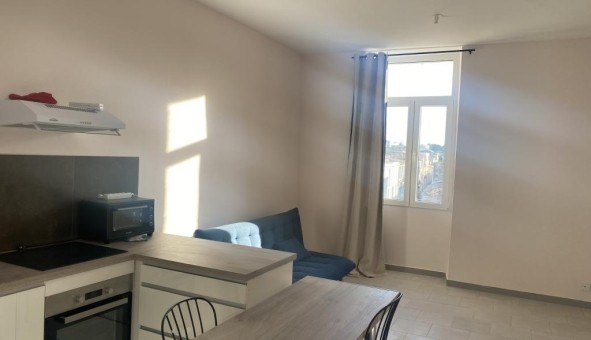 Logement tudiant Location T3 Vide Nmes (30000)