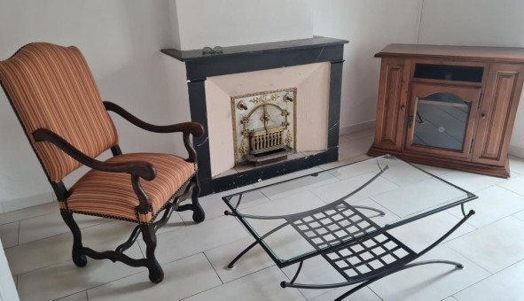 Logement tudiant Location T3 Vide Nmes (30000)