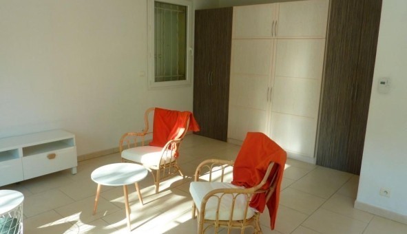 Logement tudiant T3 à Nmes (30000)