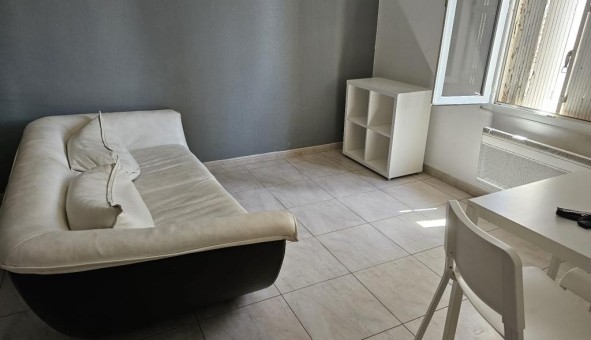 Logement tudiant Location T3 Vide Nmes (30000)