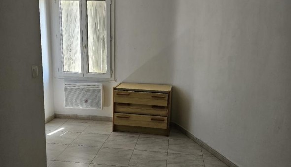 Logement tudiant T3 à Nmes (30000)