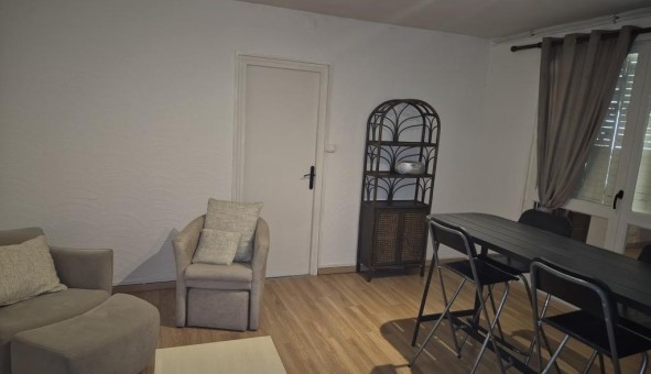 Logement tudiant T3 à Nmes (30000)
