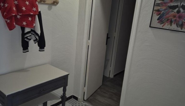 Logement tudiant T3 à Nmes (30000)