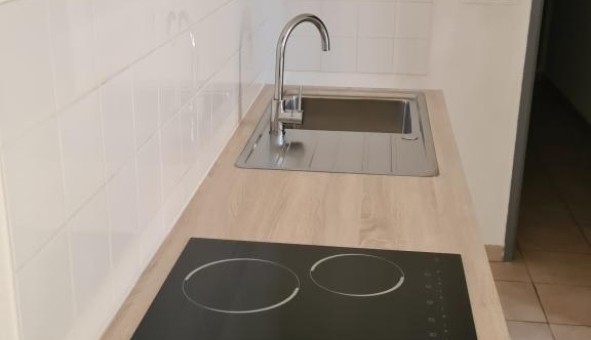 Logement tudiant Location T3 Vide Nmes (30000)