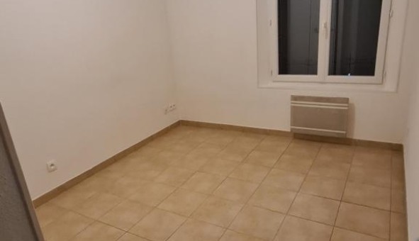 Logement tudiant T3 à Nmes (30000)