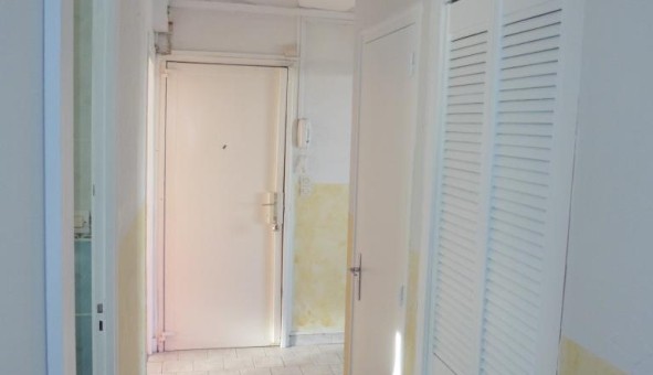 Logement tudiant T3 à Nmes (30000)