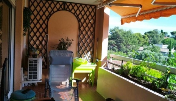 Logement tudiant T3 à Nmes (30000)