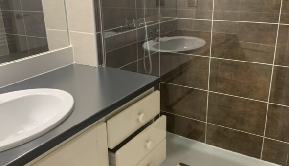 Logement tudiant T3 à Nmes (30000)