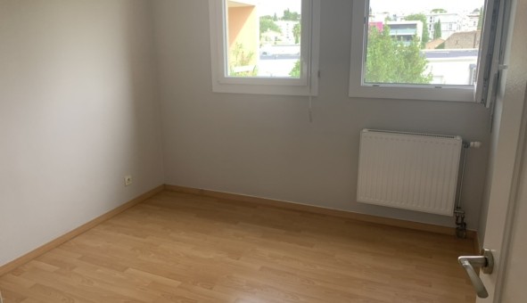 Logement tudiant T3 à Nmes (30000)