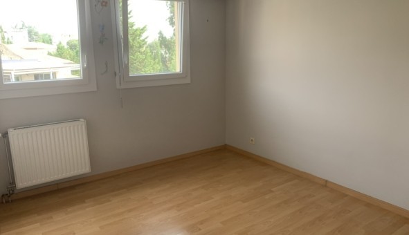 Logement tudiant T3 à Nmes (30000)