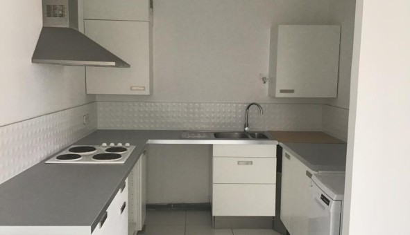 Logement tudiant T3 à Nmes (30000)