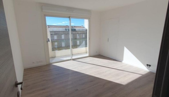 Logement tudiant T3 à Nmes (30000)