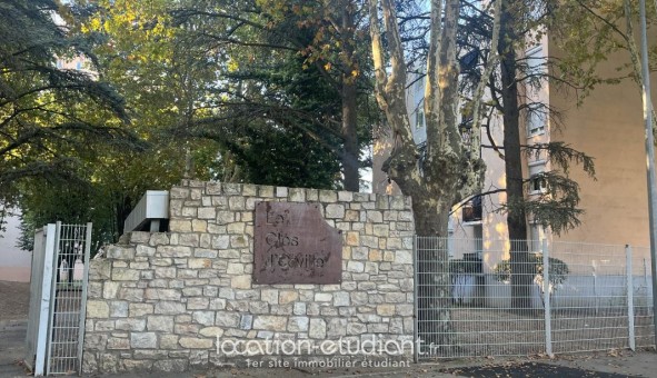 Logement tudiant T3 à Nmes (30000)