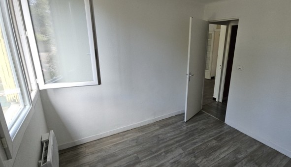 Logement tudiant T3 à Nmes (30000)