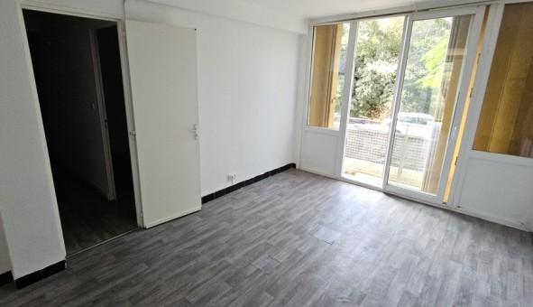Logement tudiant T3 à Nmes (30000)