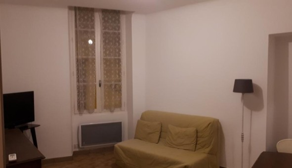 Logement tudiant T3 à Nmes (30000)