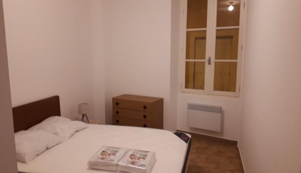 Logement tudiant T3 à Nmes (30000)