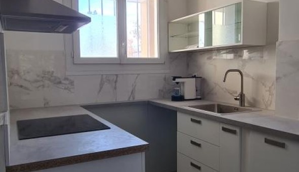 Logement �tudiant T3 &agrave; N�mes (30000)