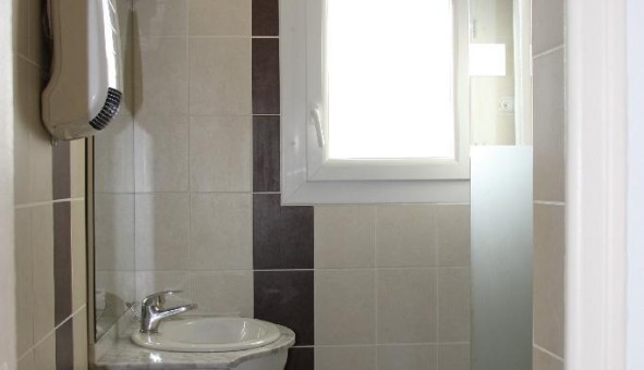 Logement �tudiant Location T3 Vide N�mes (30000)